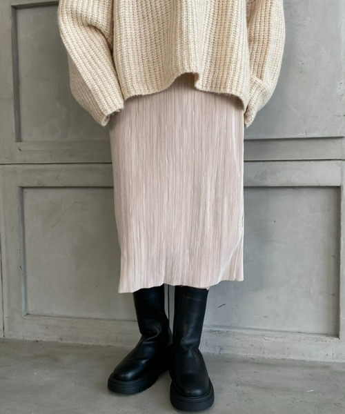 moment+（モーメントプラス）の「マットサテンプリーツセミタイトスカート(裏地あり)（スカート・レディース・ブラック/ダークグリーン/パープル/ブラウン/オレンジ/ライトグリーン/アイボリー/グレイッシュベージュ/ターコイズブルー/ピンク・S/M/L）」の17枚目の写真