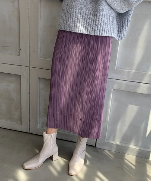 moment+（モーメントプラス）の「マットサテンプリーツセミタイトスカート(裏地あり)（スカート・レディース・ブラック/ダークグリーン/パープル/ブラウン/オレンジ/ライトグリーン/アイボリー/グレイッシュベージュ/ターコイズブルー/ピンク・S/M/L）」の15枚目の写真