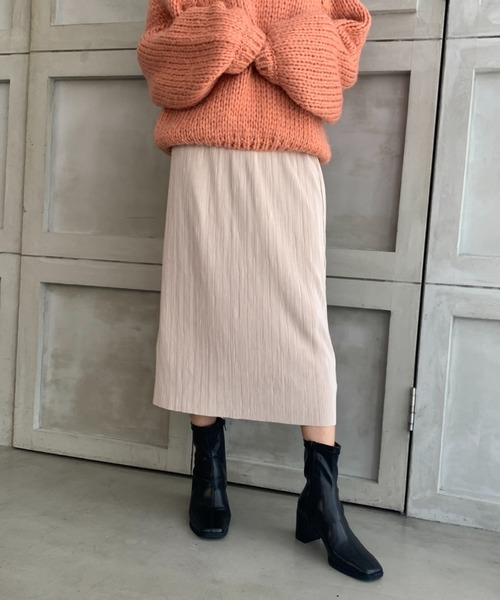 moment+（モーメントプラス）の「マットサテンプリーツセミタイトスカート(裏地あり)（スカート・レディース・ブラック/ダークグリーン/パープル/ブラウン/オレンジ/ライトグリーン/アイボリー/グレイッシュベージュ/ターコイズブルー/ピンク・S/M/L）」の11枚目の写真