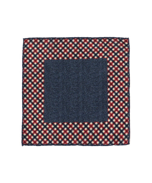 BEAMS F(ビームスエフ)の「Atelier F&B / ウール チェック+ヘリンボーン チーフ(ポケットチーフ・メンズ・インディゴブルー・ONE SIZE)」の1枚目の写真