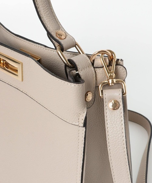 URBAN RESEARCH ROSSO WOMEN（アーバンリサーチ　ロッソ）の「GIANNI NOTARO　レザーバッグ（ハンドバッグ・レディース・ベージュ/グレー系その他・-）」の3枚目の写真