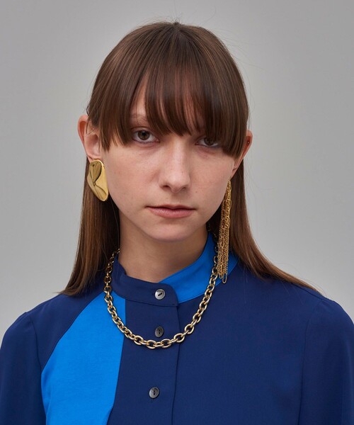 UNITED TOKYO（ユナイテッドトウキョウ）の「クレールアシメイヤリング（イヤリング・レディース・ゴールド・FREE）」の4枚目の写真