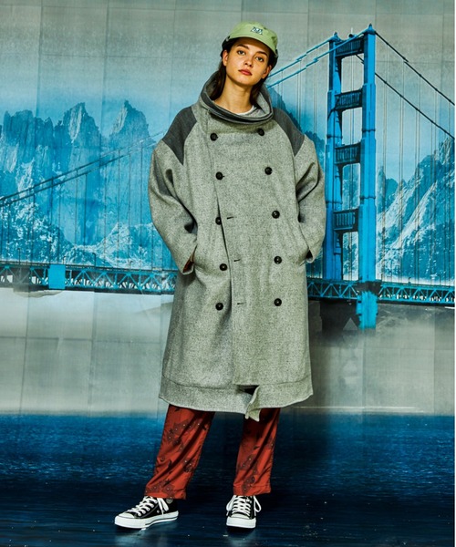 AlexanderLeeChang（アレキサンダーリーチャン）の「AlexanderLeeChang/アレキサンダーリーチャン　SAKASAMA LONG P COAT　AC032106（その他アウター・メンズ・ベージュ/ネイビー/グレー・2/3）」の2枚目の写真