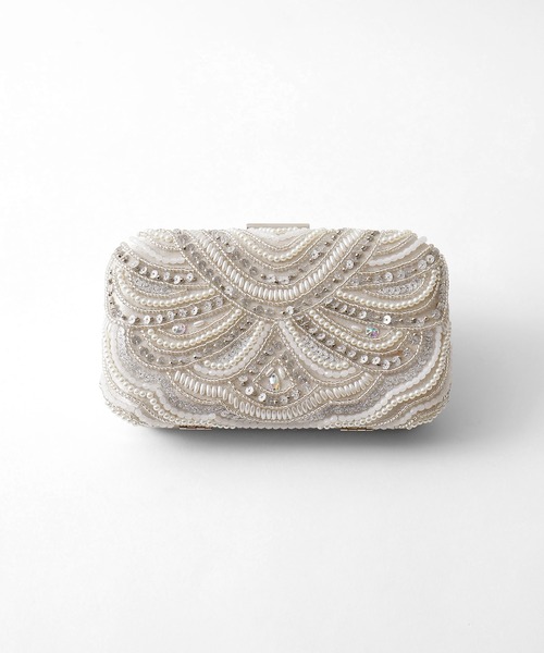 niana（ニアナ）の「2way ビーズ刺繍ボックスクラッチバッグ（クラッチバッグ・レディース・ベージュ/ブラック・FREE）」の5枚目の写真