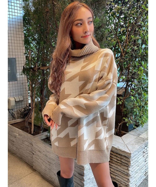 DURAS（デュラス）の「千鳥柄タートルネックチュニック（ニット