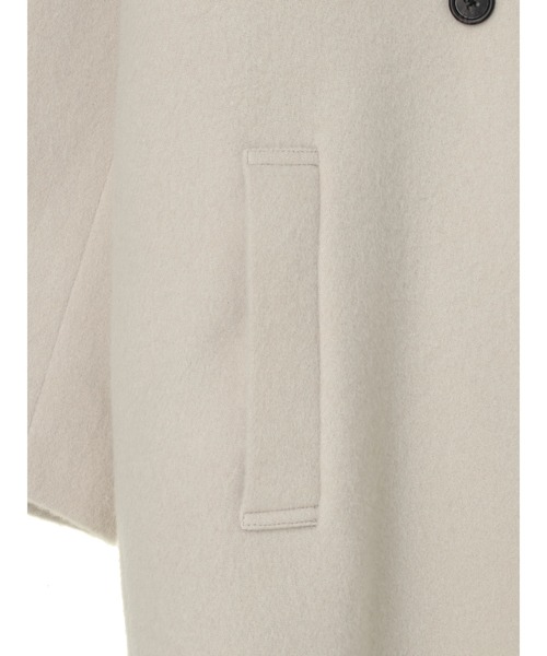 YECCA VECCA（イェッカヴェッカ）の「P.スリットデザインダブルコート＊（チェスターコート・レディース・ブルー/モカ/ライトベージュ/ライム/ブラック・FREE）」の10枚目の写真