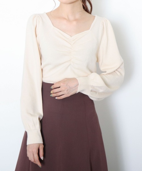 archives(アルシーヴ)の「【web限定item】フロントギャザーニットプルオーバー(ニット/セーター・レディース・ピンクベージュ/グレー/オフホワイト/ブラウン・MEDIUM)」の8枚目の写真