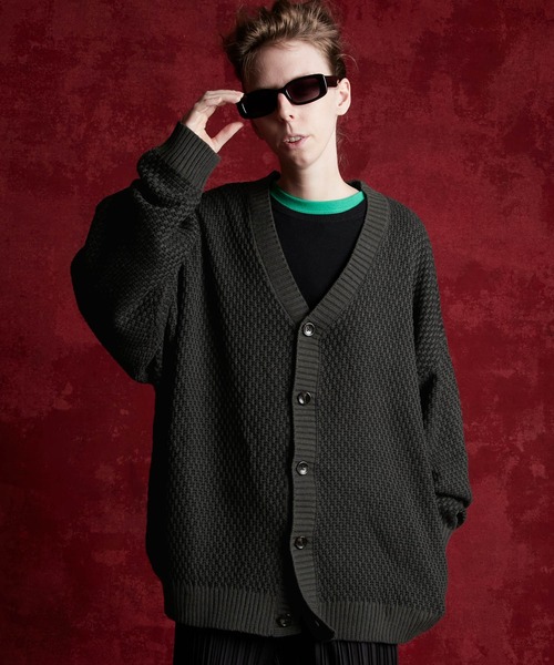 ENDER PRODUCTS（エンダープロダクツ）の「ビックシルエット モヘアタッチ マルチデザインVネックニットカーディガン【ENDER PRODUCTS/エンダープロダクツ】（カーディガン/ボレロ・メンズ・ブラック/ブラック系1/ブラウン系1/ベージュ系1/ベージュ系/グレー系/ブルー系/ブラウン系2/レッド系/ライトグレー系/ブラック系2/ネイビー系/パープル系・M/L）」の19枚目の写真