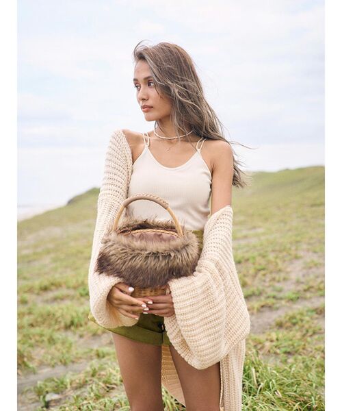 To the sea（トゥーザシー）の「モヘアライクシアーニットカーデ