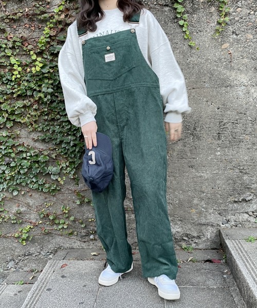 nemne store（ネンネストア）の「ワンコとかけっこするコーデュロイオーバーオール（サロペット/オーバーオール・レディース・アイボリー/グリーン/グレー/ブラウン・SMALL/MEDIUM）」の4枚目の写真