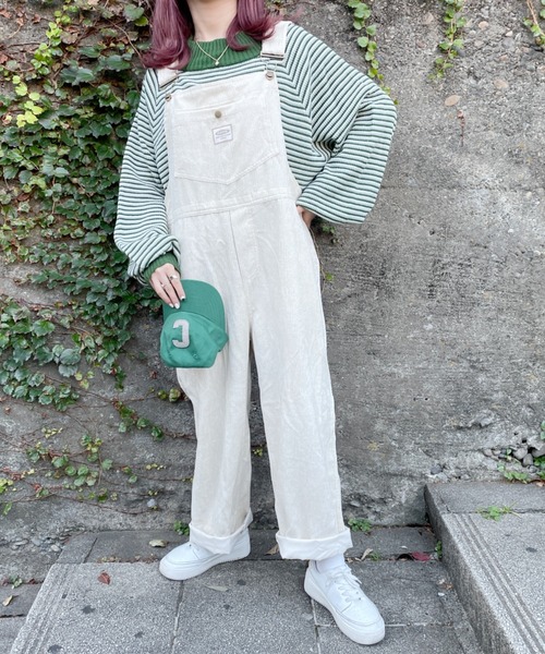 nemne store（ネンネストア）の「ワンコとかけっこするコーデュロイオーバーオール（サロペット/オーバーオール・レディース・アイボリー/グリーン/グレー/ブラウン・SMALL/MEDIUM）」の2枚目の写真