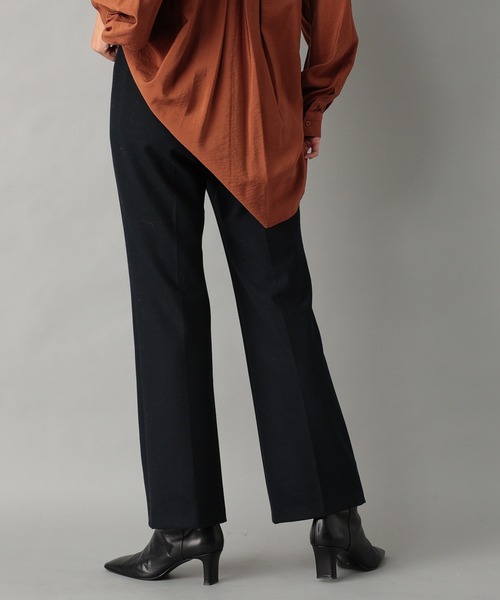 RIVE DROITE（リヴドロワ）の「《2サイズ展開》脚長効果も期待できる一着　ソフト両面起毛リラクシーパンツ（その他パンツ・レディース・グリーン/ネイビー・36/38）」の20枚目の写真