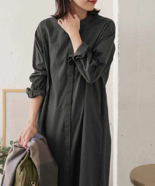 URBAN RESEARCH DOORS（アーバンリサーチドアーズ）の「コットンビエラ微起毛ワンピース（ワンピース・レディース・チャコールグレー/オフホワイト・ONE）」の19枚目の写真