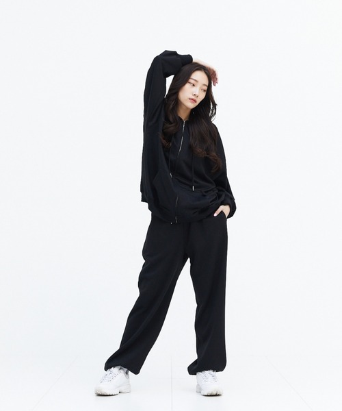 17HR（セブンティーンアワーズ）の「ロゴスウェットパンツ【セットアップ可】（スウェットパンツ・レディース・ライトグレー/ブラック・FREE）」の16枚目の写真