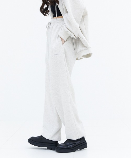 17HR（セブンティーンアワーズ）の「ロゴスウェットパンツ【セットアップ可】（スウェットパンツ・レディース・ライトグレー/ブラック・FREE）」の20枚目の写真