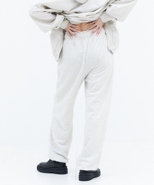 17HR（セブンティーンアワーズ）の「ロゴスウェットパンツ【セットアップ可】（スウェットパンツ・レディース・ライトグレー/ブラック・FREE）」の21枚目の写真