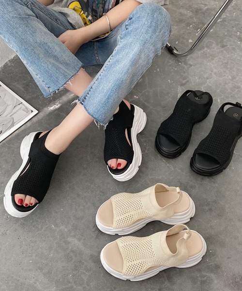 Shoes in Closet（シューズインクローゼット）の「軽量厚底 ストレッチ メッシュ スポーツサンダル 7849（サンダル・レディース・ベージュ/ブラック×ホワイト/ブラック×ブラック・LL/3L/4L/S/M/L/XS）」の5枚目の写真