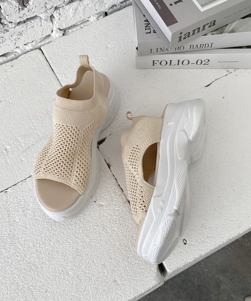 Shoes in Closet（シューズインクローゼット）の「軽量厚底 ストレッチ メッシュ スポーツサンダル 7849（サンダル・レディース・ベージュ/ブラック×ホワイト/ブラック×ブラック・LL/3L/4L/S/M/L/XS）」の16枚目の写真