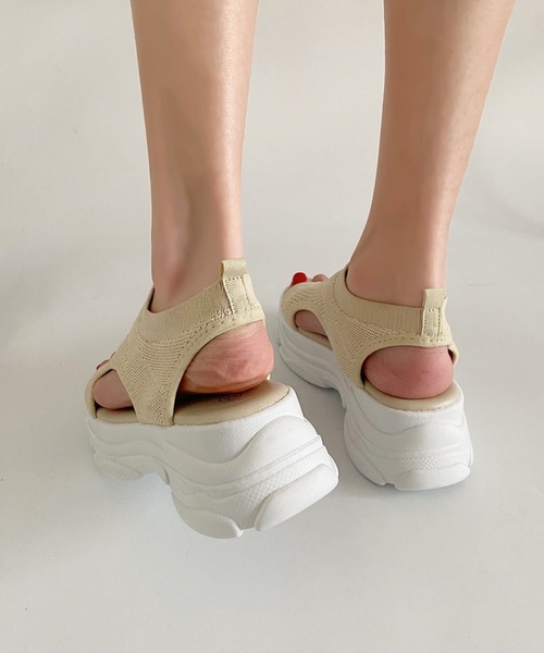 Shoes in Closet（シューズインクローゼット）の「軽量厚底 ストレッチ メッシュ スポーツサンダル 7849（サンダル・レディース・ベージュ/ブラック×ホワイト/ブラック×ブラック・LL/3L/4L/S/M/L/XS）」の20枚目の写真