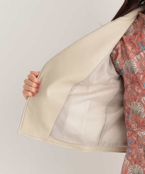 Andemiu（アンデミュウ）の「フェイクレザーライダース269027（ライダースジャケット・レディース・ブラック/ベージュ・FREE）」の16枚目の写真