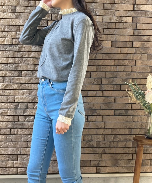 Loco Ocean（ロコオーシャン）の「レイヤード風 レース付き裏起毛綺麗めトップス（Tシャツ/カットソー・レディース・ブラック/ベージュ/グレー/チャコール・FREE）」の8枚目の写真