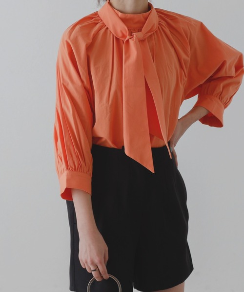 COLONY 2139(コロニートゥーワンスリーナイン)の「コットンボウタイブラウス(シャツ/ブラウス・レディース・オフホワイト/ベージュ/オレンジ・FREE)」の18枚目の写真