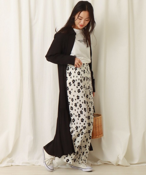 libelle more（リベル モア）の「花プリントクリスタルプリーツパンツ（その他パンツ・レディース・ブラック/オフホワイト/グリーン・M/L）」の5枚目の写真
