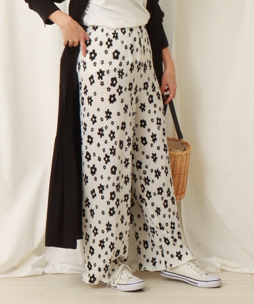 libelle more（リベル モア）の「花プリントクリスタルプリーツパンツ（その他パンツ・レディース・ブラック/オフホワイト/グリーン・M/L）」の7枚目の写真