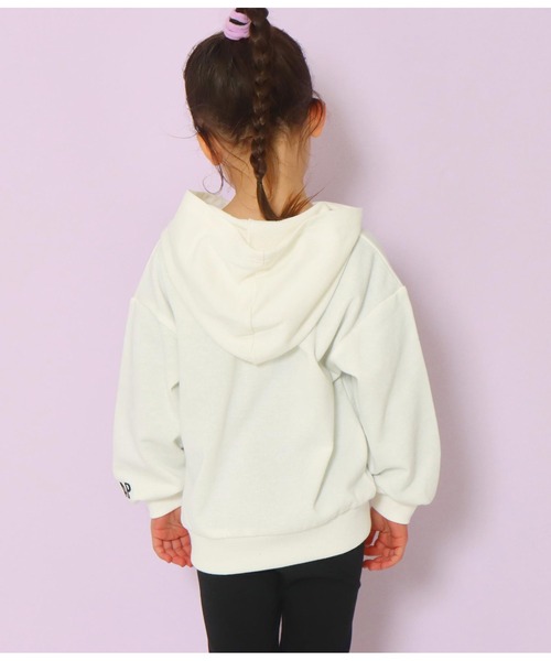 ANAP kids(アナップキッズ)の「【WEB限定】8色展開ミニ裏毛フーディートップススウェット(パーカー・キッズ・オレンジ/イエロー×グリーン/ラベンダー/ホワイト/ライトグレー/ベージュ/ピンク/ブルー・130cm/100cm/120cm/90cm/110cm)」の11枚目の写真