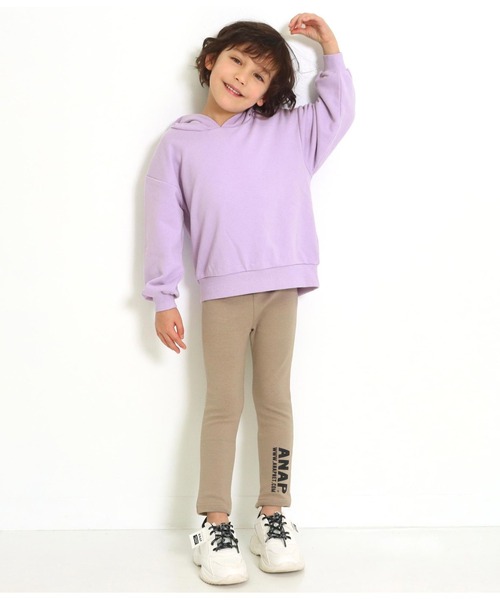 ANAP kids(アナップキッズ)の「【WEB限定】8色展開ミニ裏毛フーディートップススウェット(パーカー・キッズ・オレンジ/イエロー×グリーン/ラベンダー/ホワイト/ライトグレー/ベージュ/ピンク/ブルー・130cm/100cm/120cm/90cm/110cm)」の21枚目の写真