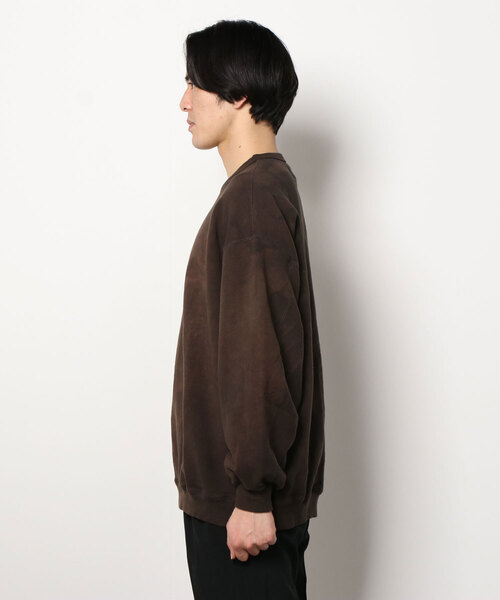 yoko sakamoto（ヨーコサカモト）の「【YOKO SAKAMOTO】  BIG SWEATER（スウェット・メンズ・ダークブラウン/ダークネイビー・LARGE/MEDIUM）」の9枚目の写真