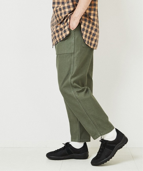 EDIFICE（エディフィス）の「オーバルフィット ベイカーパンツ（その他パンツ・メンズ・ホワイト/カーキ・SMALL/MEDIUM/LARGE）」の3枚目の写真