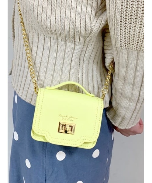 Samantha Thavasa Petit Choice（サマンサタバサ　プチチョイス）の「フロント金具ミニミニショルダー（ハンドバッグ・レディース・ラベンダー/ピンク/ブラック/ベージュ/ライトブルー/ペールイエロー・FREE）」の5枚目の写真