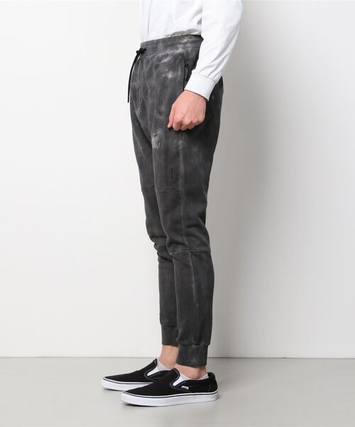 ZANEROBE(ゼインローブ)の「ZANEROBE(ゼインローブ) SURESHOT FLEECE JOGGER/ZR707JP-CRF(その他パンツ・メンズ・チャコール・34/32/30/29)」の2枚目の写真