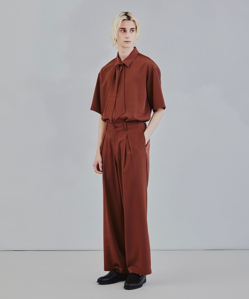 tk.TAKEO KIKUCHI（ティーケータケオキクチ）の「◆ストールシャツセットアップ(半袖/ユニセックスアイテム)（セットアップ・メンズ・ブラック/サックスブルー/ライトベージュ/ブラウン系・01/02/03/66）」の3枚目の写真