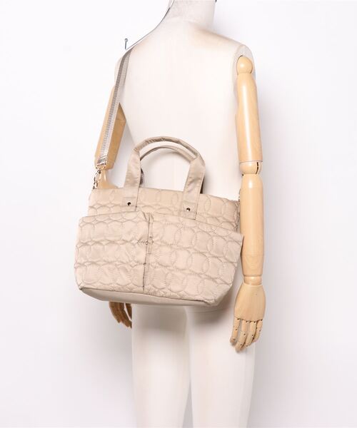 GGD SELECT（ジージーディー　セレクト）の「キルト２WAYトート（トートバッグ・レディース・ブラック/ベージュ/ネイビー・FREE）」の8枚目の写真