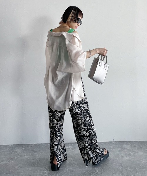 PAGEBOY（ページボーイ）の「シアーBIG半袖シャツ（シャツ/ブラウス・レディース・ブラック/オフホワイト/ブルー系その他/イエロー系その他/ブラウン系その他2・FREE）」の9枚目の写真