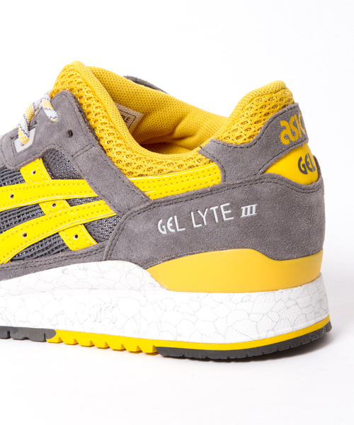 ASICS スニーカー グレー/イエロー ベルクロストラップ ASICS スニーカー グレー/イエロー ベルクロストラップ