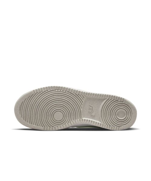 NIKE(ナイキ)の「ナイキ コート ビジョン LOW キャンバス ウィメンズシューズ / Nike Court Vision Low Canvas Women's Shoes(スニーカー・レディース・ホワイト・23/24/25/26/25.5/26.5/24.5/23.5/22.5)」の6枚目の写真