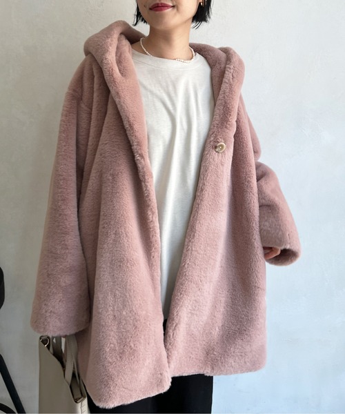 Chez toi(シェトワ)の「【WEB限定】フード付きフェイクファーコート(その他アウター・レディース・ブラウン/ピンク/ライトベージュ・FREE)」の22枚目の写真