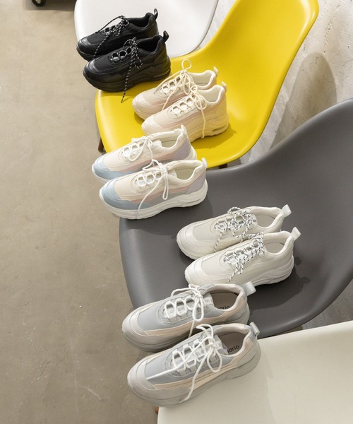 repipi armario（レピピ アルマリオ）の「クリアソールダッドスニーカー（スニーカー・キッズ・ベージュ/ブラック系その他/ホワイト/グレー/ホワイト系その他/ブラック/ベージュ系その他/マルチ・MEDIUM/LARGE/SMALL）」の12枚目の写真