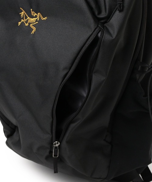 ARC'TERYX(アークテリクス)の「ARC’TERYX / MANTIS 26 BACKPACK(バックパック/リュック・レディース・ブラック/ブラック系その他4/ベージュ/チャコールグレー・ONE SIZE)」の11枚目の写真