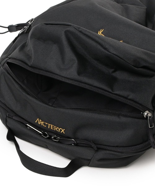 ARC'TERYX(アークテリクス)の「ARC’TERYX / MANTIS 26 BACKPACK(バックパック/リュック・レディース・ブラック/ブラック系その他4/ベージュ/チャコールグレー・ONE SIZE)」の12枚目の写真