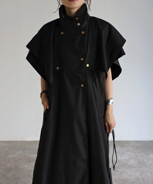 Bonjour Sagan（ボンジュールサガン）の「ハイネックトレンチベスト（ポンチョ・レディース・ブラック/ベージュ/キナリ・FREE）」の14枚目の写真