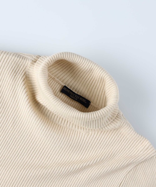 HONEYSUCKLE ROSE(ハニーサックルローズ)の「【HONEYSUCKLE ROSE】リブタートルネック(ニット/セーター・レディース・オフホワイト/ブラック/グリーン・M/L/S)」の4枚目の写真