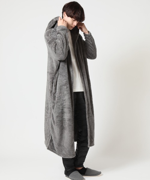 ARCADE（アーケード）の「マイクロファイバー モコボア 寒さ 冷え性対策 着る毛布 フード付き ロング丈 部屋着 ルームウェア メンズ レディース兼用（ガウン/バスローブ・メンズ・グレー/ブラウン/ベージュ/ネイビー/ブラック・FREE）」の3枚目の写真