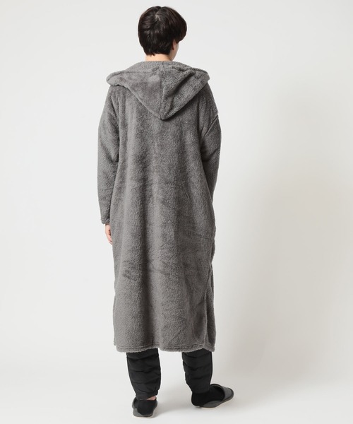 ARCADE（アーケード）の「マイクロファイバー モコボア 寒さ 冷え性対策 着る毛布 フード付き ロング丈 部屋着 ルームウェア メンズ レディース兼用（ガウン/バスローブ・メンズ・グレー/ブラウン/ベージュ/ネイビー/ブラック・FREE）」の10枚目の写真