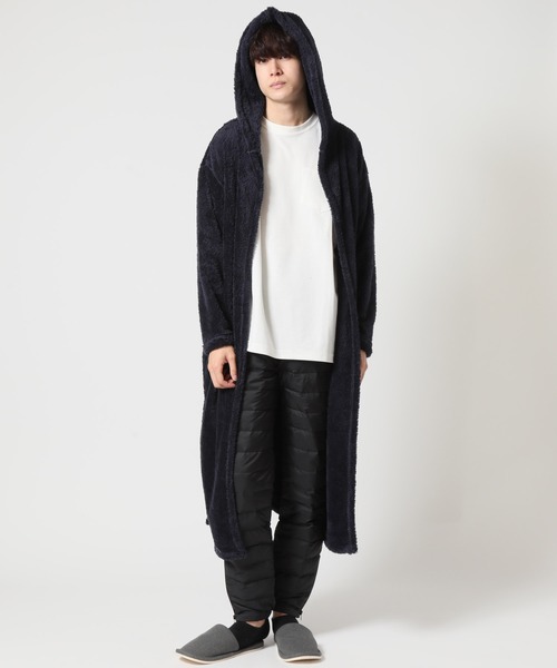 ARCADE（アーケード）の「マイクロファイバー モコボア 寒さ 冷え性対策 着る毛布 フード付き ロング丈 部屋着 ルームウェア メンズ レディース兼用（ガウン/バスローブ・メンズ・グレー/ブラウン/ベージュ/ネイビー/ブラック・FREE）」の11枚目の写真