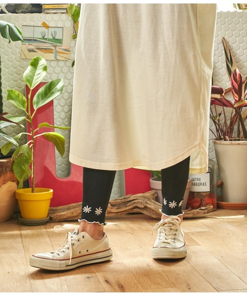 anap mimpi（アナップミンピ）の「裾メロウフラワー刺繍リブレギンス（レギンス/スパッツ・レディース・ブラック/グレー・FREE）」の8枚目の写真