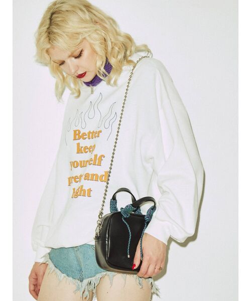 jouetie（ジュエティ）の「ファイヤーグラフィックルーズプルオーバー（Tシャツ/カットソー・レディース・ブラック/オフホワイト/パープル・MEDIUM）」の2枚目の写真